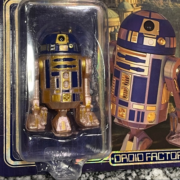 Disney 50th Anniversary R2 W50 Star Wars WDW PARKS - Picture 4 of 7